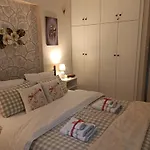 Apartment Sweet *